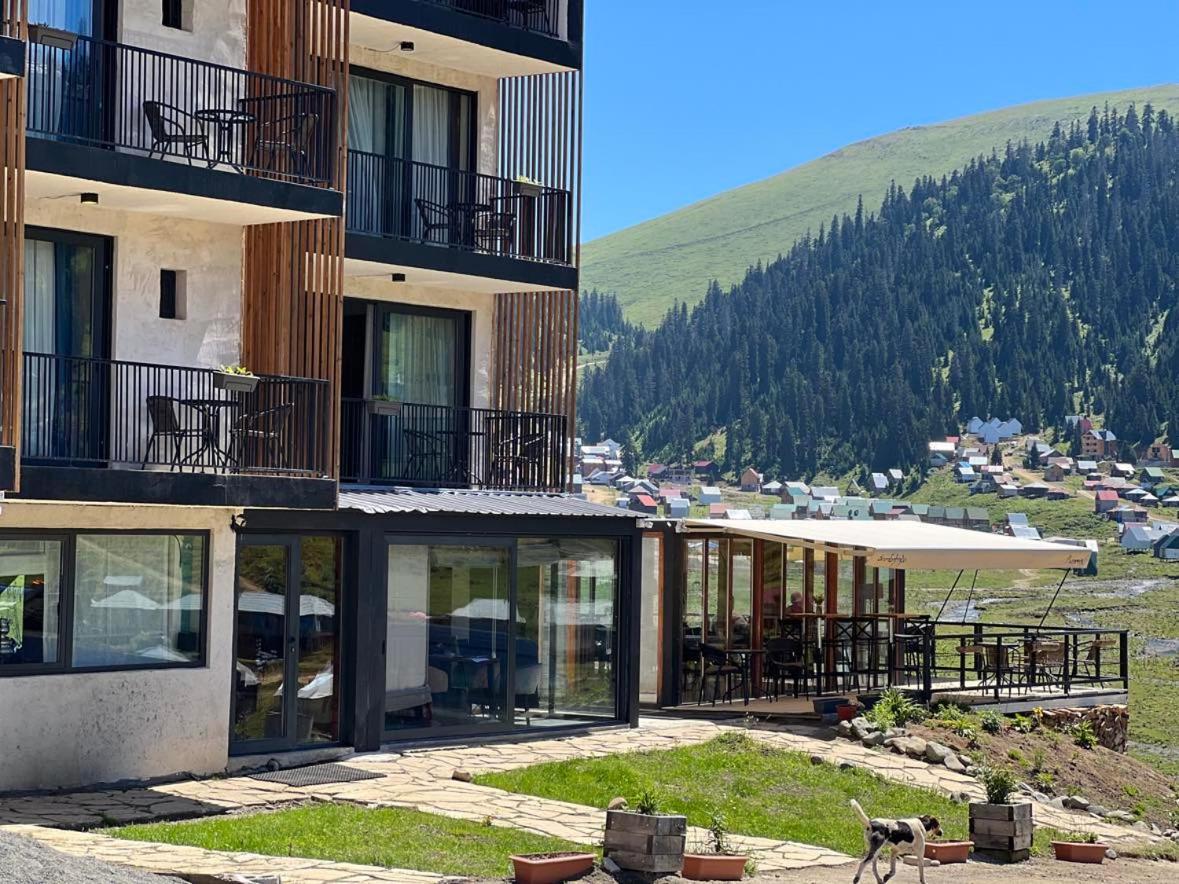 The Pioneers Hotel Bakhmaro Exterior photo